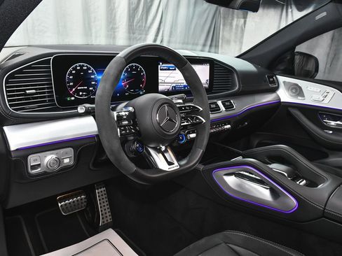 Used 2025 Mercedes-Benz GLE 53 AMG 4MATIC Coupe image 23