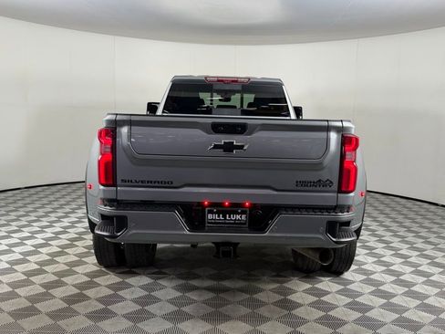Used 2024 Chevrolet Silverado 3500 High Country w/ Technology Package AWD/4WD image 6