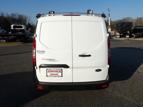 Used 2020 Ford Transit Connect XL image 6