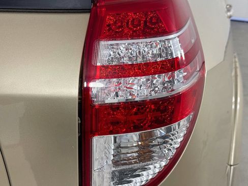 Used 2009 Toyota RAV4 Limited AWD/4WD image 30