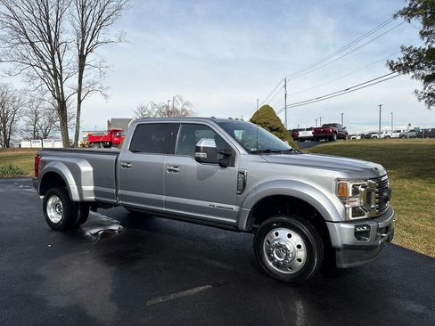 Used 2020 Ford F450 Platinum w/ FX4 Off-Road Package image 4