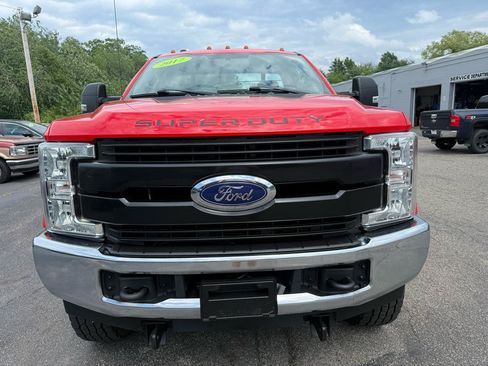 Used 2017 Ford F250 XL w/ STX Appearance Package AWD/4WD image 3