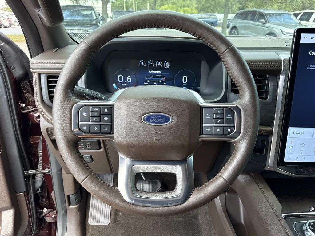 Used 2024 Ford Expedition King Ranch AWD/4WD image 27