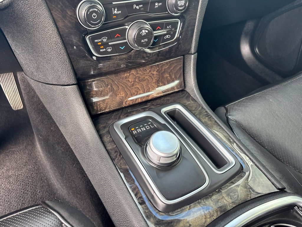 Used 2019 Chrysler 300 Limited w/ Safetytec Plus Group RWD image 12