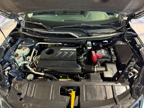 Used 2024 Nissan Rogue SV image 54
