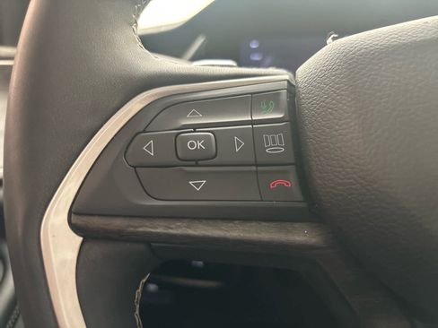 Used 2022 Jeep Grand Cherokee Limited 4xe image 25