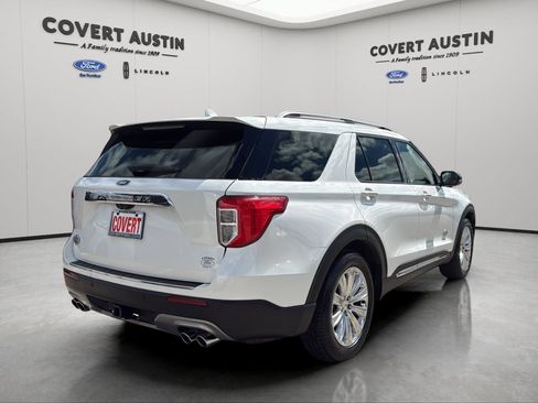 Used 2021 Ford Explorer King Ranch w/ Premium Technology Package RWD image 5