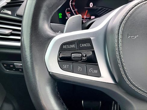 Used 2019 BMW X5 xDrive50i w/ M Sport Package image 21