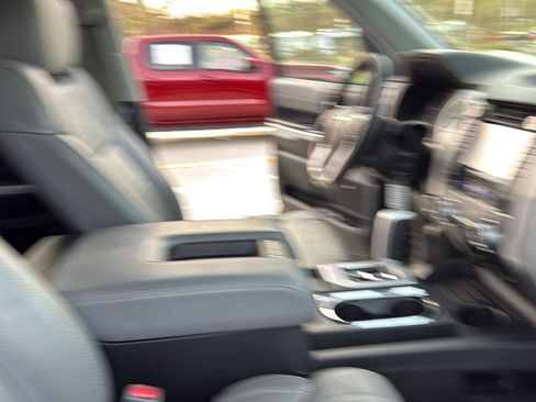 Used 2014 Toyota Tundra Limited w/ Limited Premium Package image 34