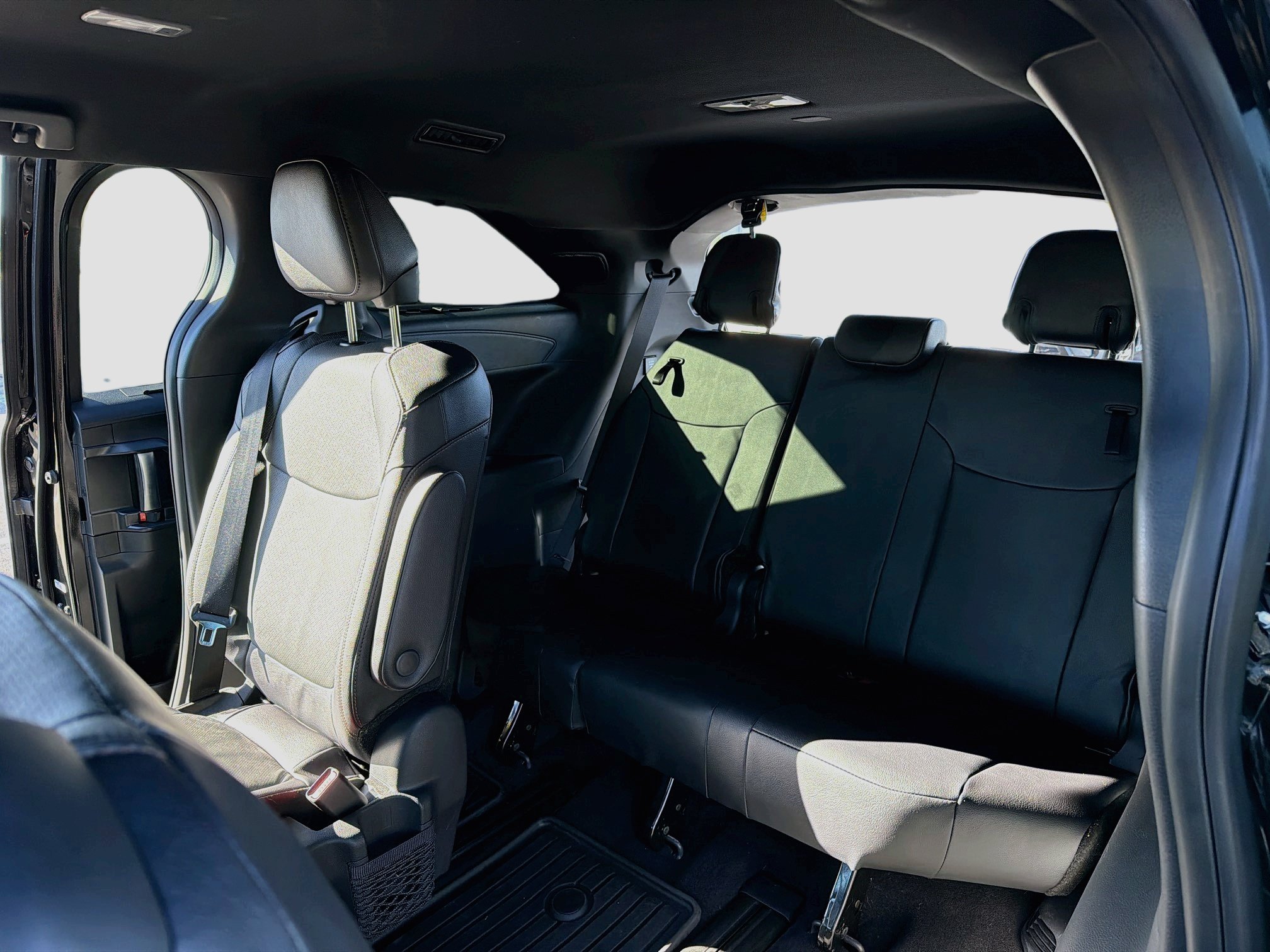 Certified 2026 Toyota Sienna Platinum AWD/4WD image 13