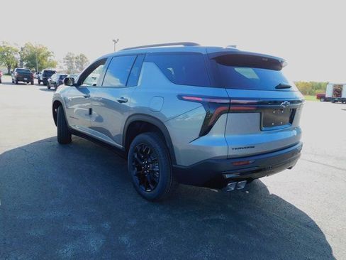 New 2026 Chevrolet Traverse LT w/ Midnight/Sport Edition FWD image 9