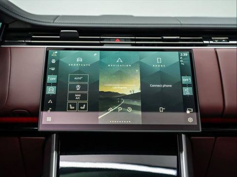 New 2026 Land Rover Range Rover Long Wheelbase Autobiography AWD/4WD image 36