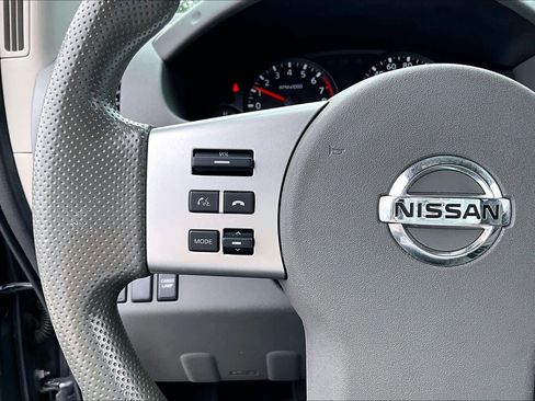 Used 2019 Nissan Frontier SV image 24