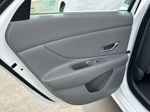 New 2026 Hyundai Elantra SEL Sport Premium FWD image 22