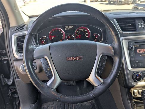 Used 2016 GMC Acadia SLT image 15