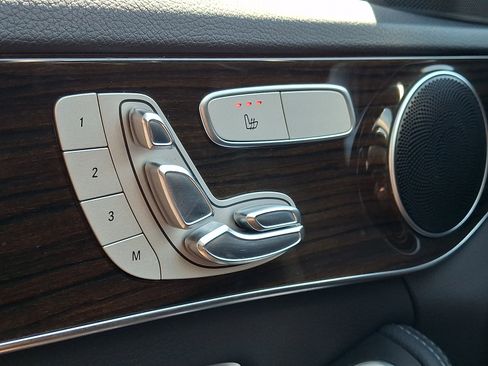 Used 2017 Mercedes-Benz C 300 4MATIC Sedan image 27
