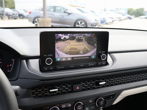 New 2025 Honda Accord SE image 16