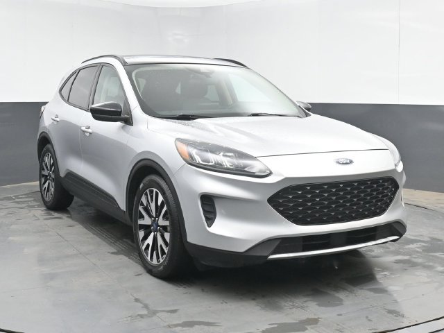 Used 2020 Ford Escape SE Sport FWD image 2