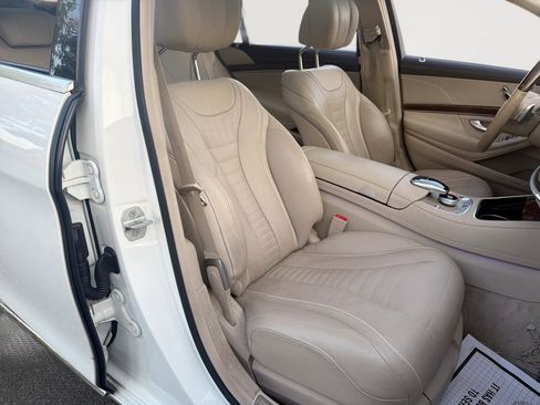 Used 2015 Mercedes-Benz S 550 Sedan w/ Premium 1 Package image 28