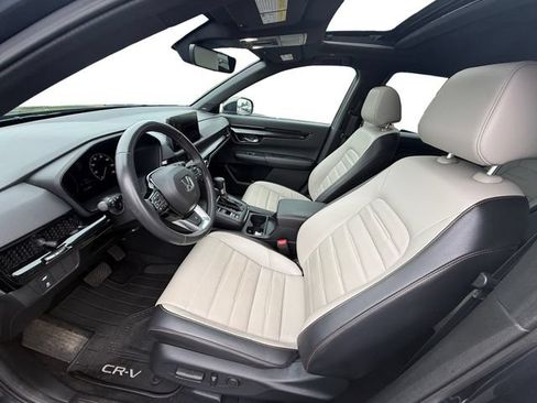 Used 2025 Honda CR-V Sport Touring image 14