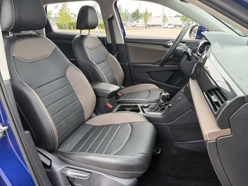 Certified 2023 Volkswagen Taos SEL AWD/4WD image 27