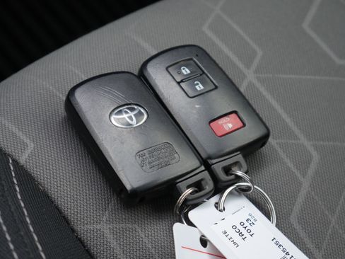 Used 2023 Toyota Tacoma TRD Off-Road w/ Black Out Package (TMS) image 35