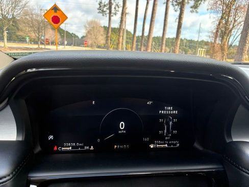 Certified 2023 Lincoln Nautilus Standard w/ Premium Package image 27