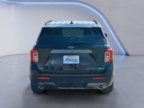 Certified 2023 Ford Explorer XLT w/ Equipment Group 202A AWD/4WD image 4