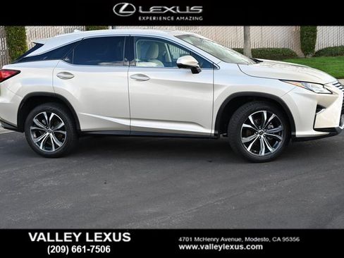 Used 2019 Lexus RX 350 FWD w/ Navigation Package image 3