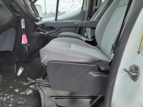 Used 2019 Ford Transit 350 XLT image 10