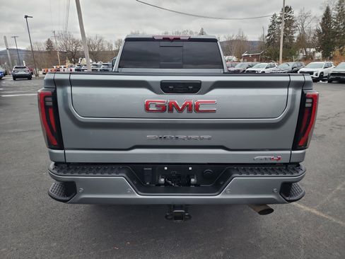 Certified 2024 GMC Sierra 2500 AT4 w/ AT4 Preferred Package image 7