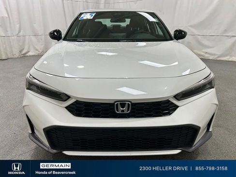 Used 2025 Honda Civic Sport image 3