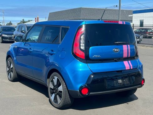 Used 2016 Kia Soul + w/ Designer's Package FWD image 7