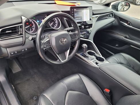 Used 2023 Toyota Camry XLE image 7