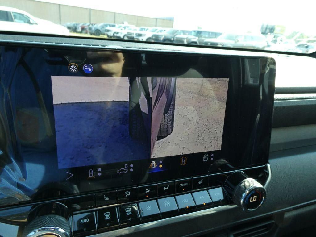 New 2026 Chevrolet Colorado Trail Boss AWD/4WD image 27
