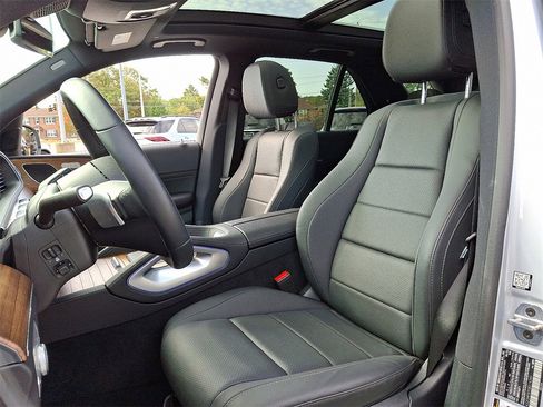Certified 2025 Mercedes-Benz GLE 350 4MATIC image 13