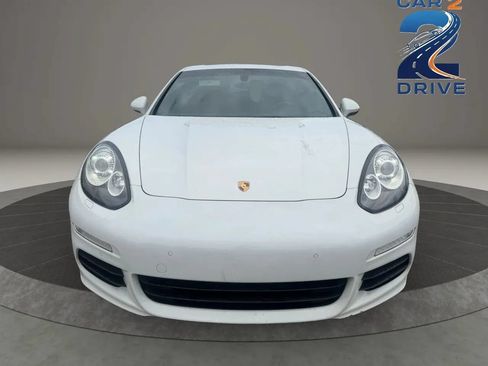 Used 2015 Porsche Panamera 4 AWD/4WD image 3