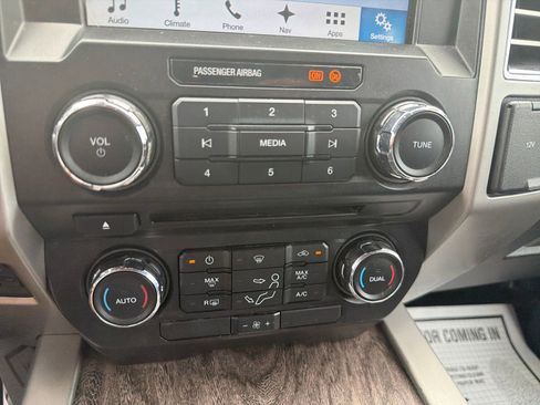 Used 2017 Ford F350 Lariat w/ Chrome Package AWD/4WD image 20