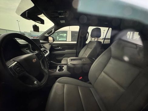 Used 2022 Chevrolet Tahoe LT w/ LT Signature Package image 8