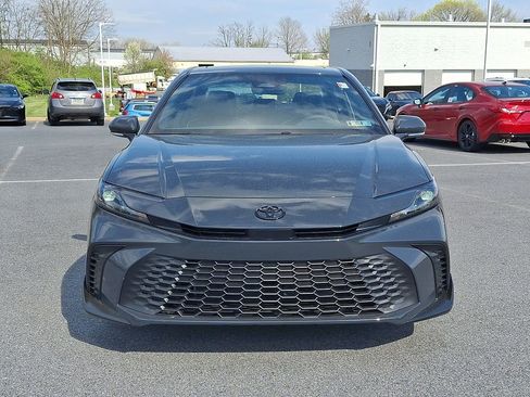New 2026 Toyota Camry SE image 2