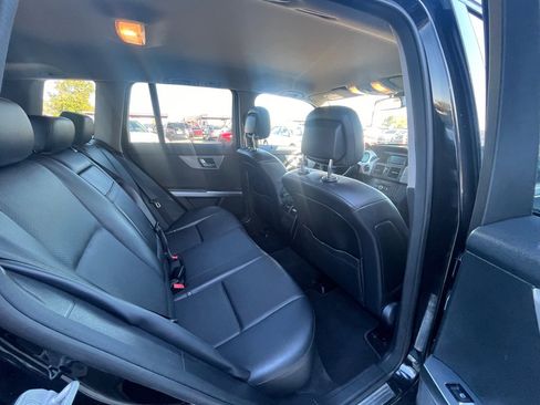 Used 2010 Mercedes-Benz GLK 350 2WD image 17