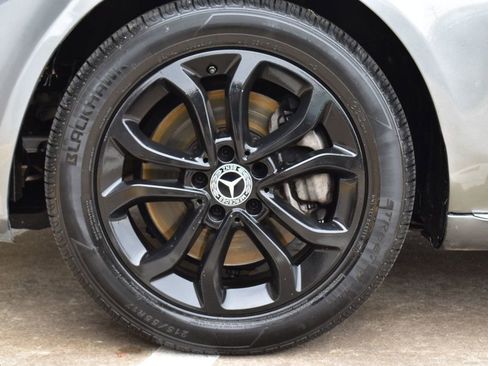 Used 2017 Mercedes-Benz C 300 4MATIC Sedan w/ Premium 1 Package image 11