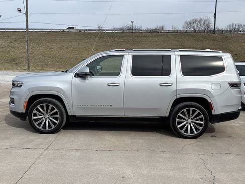 Used 2022 Jeep Grand Wagoneer Series II w/ Convenience Group III image 11