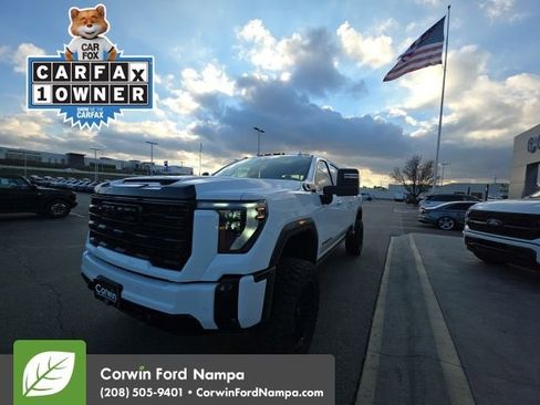 Used 2024 GMC Sierra 2500 AT4 w/ AT4 Premium Plus Package image 5
