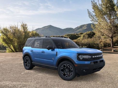 Used 2025 Ford Bronco Sport Outer Banks w/ Outer Banks Tech Package+ AWD/4WD image 7