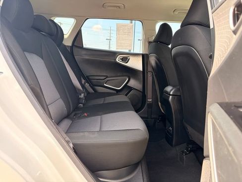 Used 2023 Kia Soul S FWD image 12