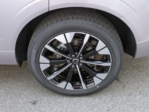 New 2026 Volvo XC60 B5 Plus w/ Climate Package image 16