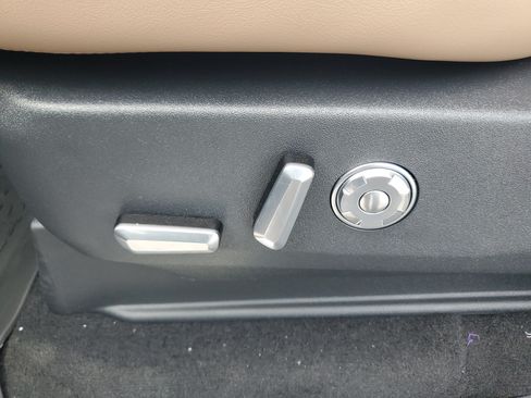 New 2027 Lincoln Navigator Black Label AWD/4WD image 13