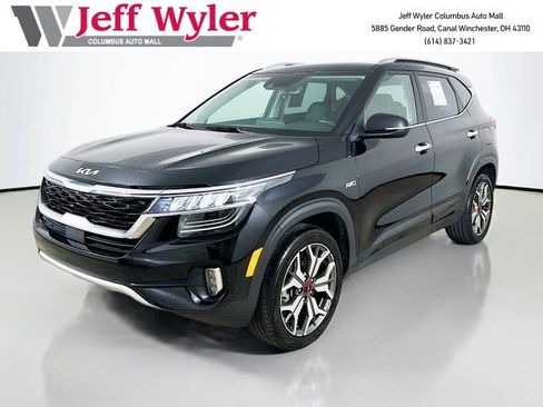 Used 2023 Kia Seltos SX w/ SX Sunroof Package AWD/4WD image 1