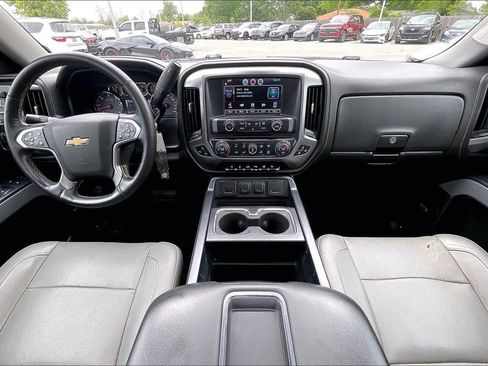 Used 2015 Chevrolet Silverado 1500 LTZ Z71 w/ LTZ Plus Package AWD/4WD image 19